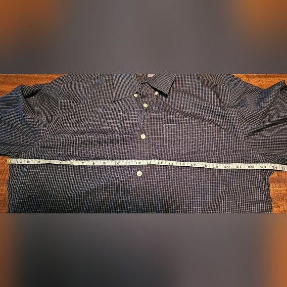 Eddie Bauer Navy Wrinkle Resistant Classic Fit Long Sleeve Size Large Cotton - Picture 12 of 13